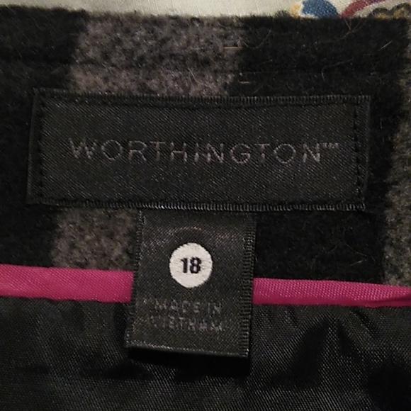 Worthington gray/black woolen striped mini skirt, size 18 - Picture 2 of 2
